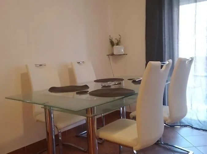 Апартаменты Lean Пула